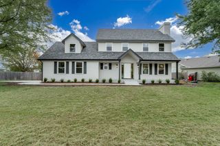 2630 N Parkwood Ln, Wichita, KS 67220