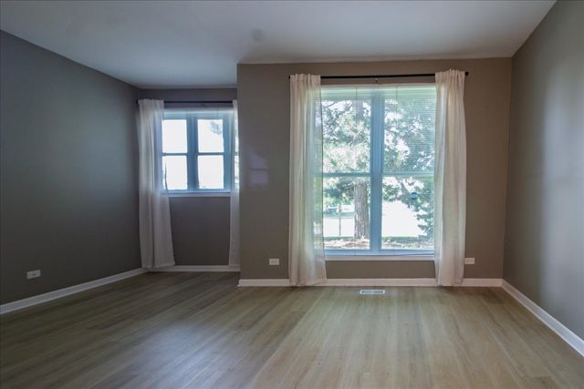 1216 Tennyson Lane 1216, Naperville, IL 60540