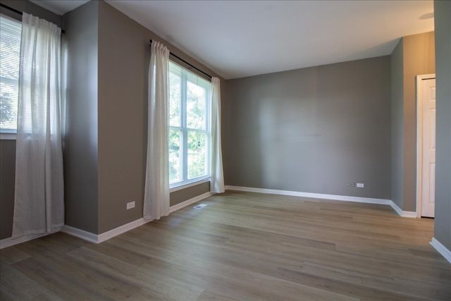 1216 Tennyson Lane 1216, Naperville, IL 60540