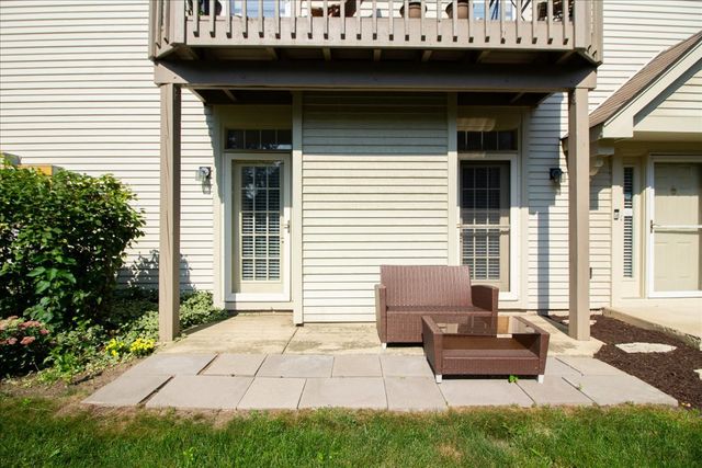 1216 Tennyson Lane 1216, Naperville, IL 60540