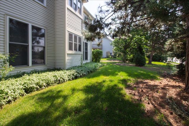 1216 Tennyson Lane 1216, Naperville, IL 60540