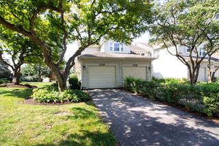 1216 Tennyson Lane 1216, Naperville, IL 60540