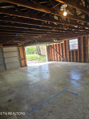 1928 Princeton Rd, Maryville, TN 37801