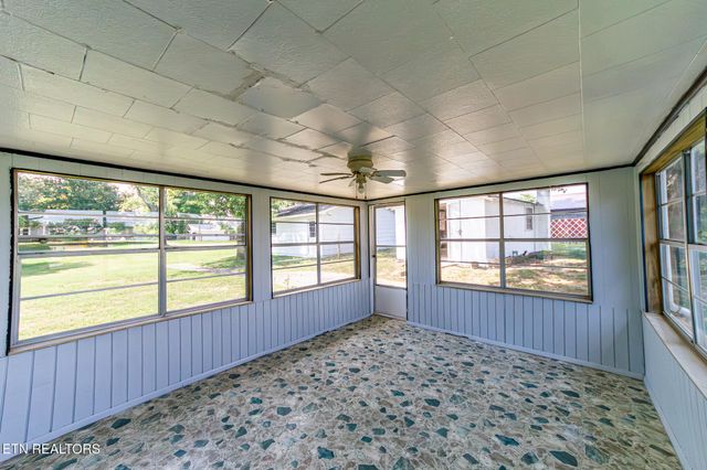1928 Princeton Rd, Maryville, TN 37801