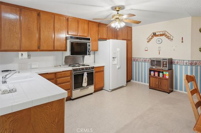 21735 Whey, Saugus, CA 91350