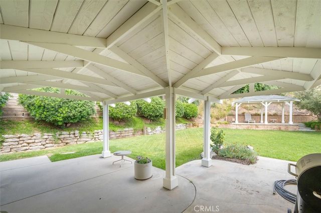 21735 Whey, Saugus, CA 91350
