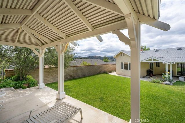 21735 Whey, Saugus, CA 91350