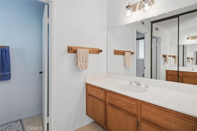 21735 Whey, Saugus, CA 91350