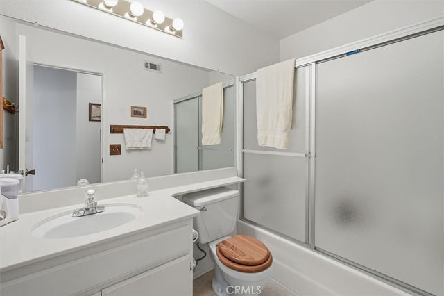21735 Whey, Saugus, CA 91350