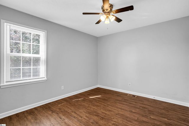 407 Old Paris Mountain Road, Greenville, SC 29609