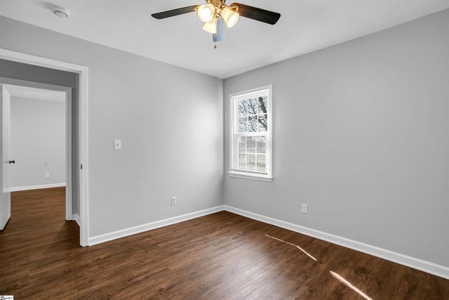 407 Old Paris Mountain Road, Greenville, SC 29609