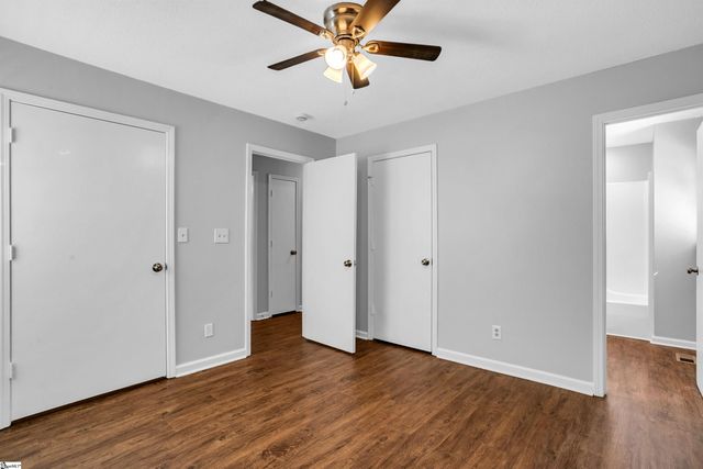 407 Old Paris Mountain Road, Greenville, SC 29609