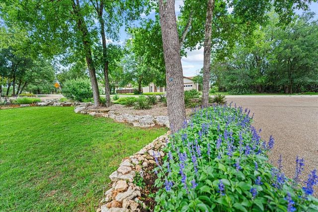 68 Brookhollow Drive, Wimberley, TX 78676
