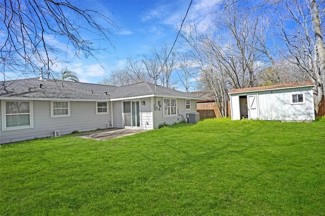 8507 Medford Drive, Houston, TX 77033