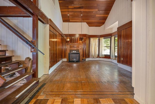 5314 J St, Sacramento, CA 95819