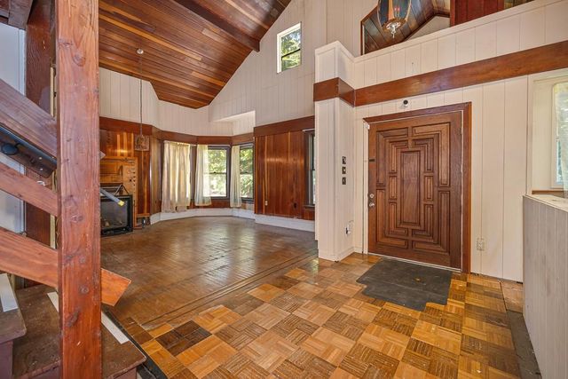 5314 J St, Sacramento, CA 95819