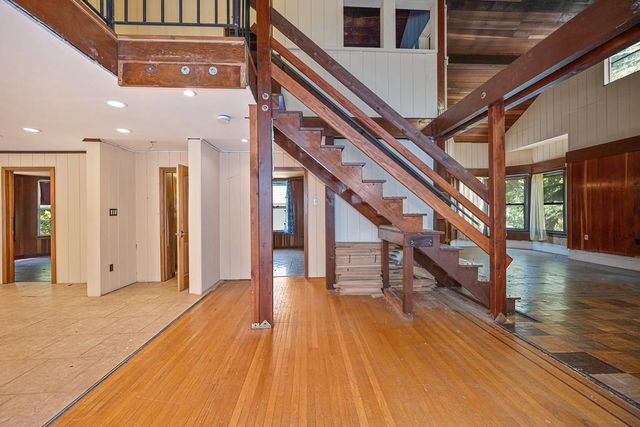 5314 J St, Sacramento, CA 95819