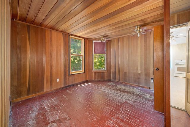 5314 J St, Sacramento, CA 95819