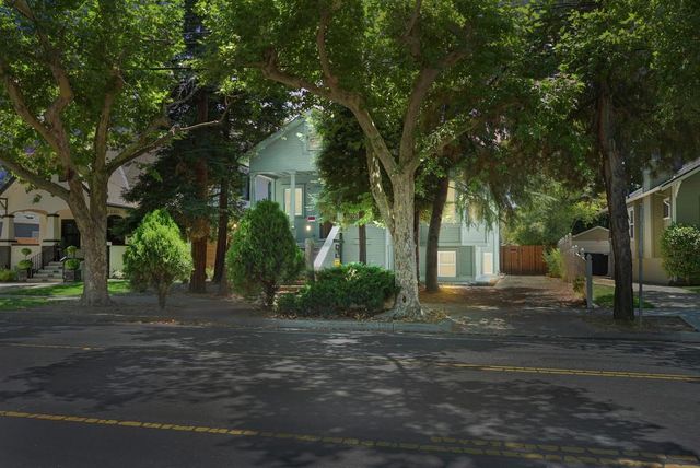 5314 J St, Sacramento, CA 95819