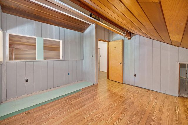 5314 J St, Sacramento, CA 95819