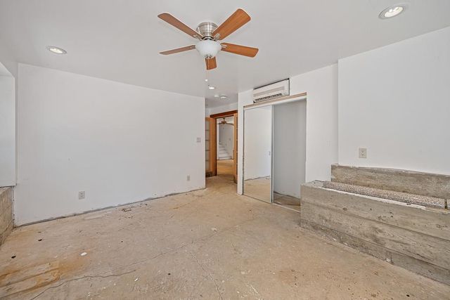 5314 J St, Sacramento, CA 95819