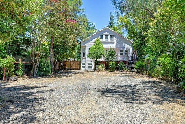 5314 J St, Sacramento, CA 95819