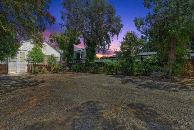 5314 J St, Sacramento, CA 95819