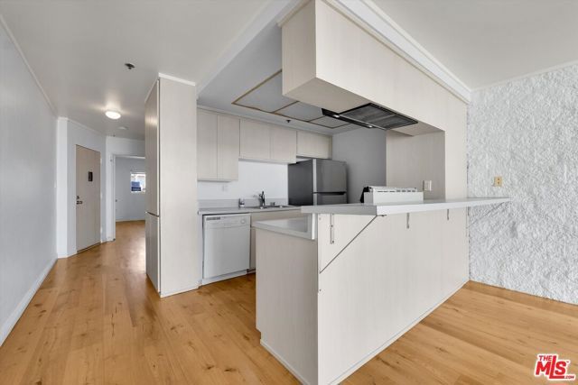 615 Esplanade 512, Redondo Beach, CA 90277