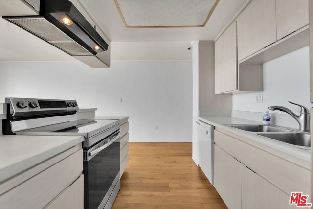 615 Esplanade 512, Redondo Beach, CA 90277