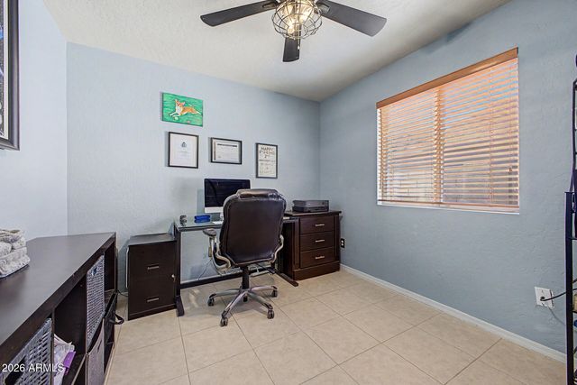 8527 E CLOVIS Avenue, Mesa, AZ 85208