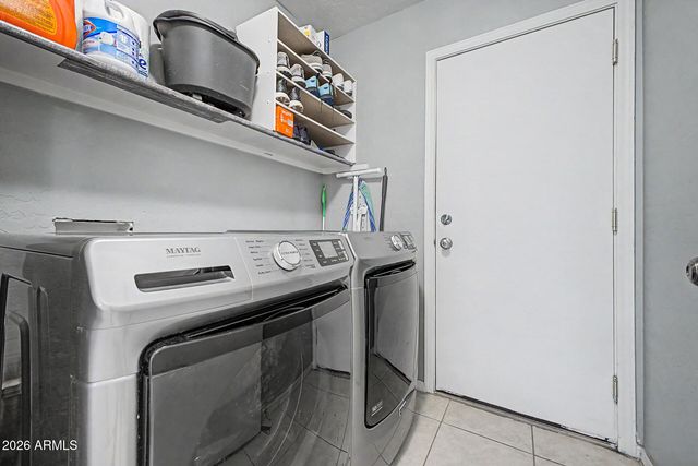 8527 E CLOVIS Avenue, Mesa, AZ 85208