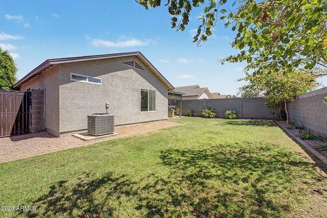 8527 E CLOVIS Avenue, Mesa, AZ 85208