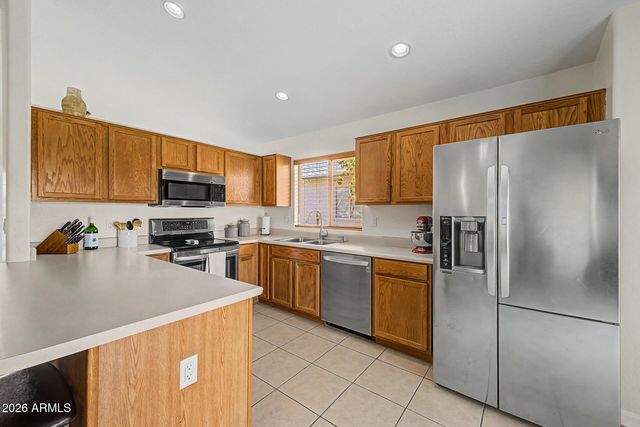 8527 E CLOVIS Avenue, Mesa, AZ 85208