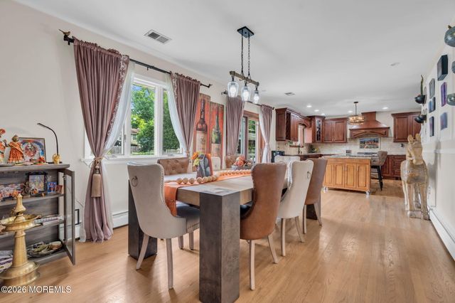 158 Hardenburg Lane, East Brunswick, NJ 08816