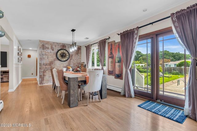 158 Hardenburg Lane, East Brunswick, NJ 08816