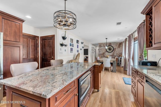 158 Hardenburg Lane, East Brunswick, NJ 08816