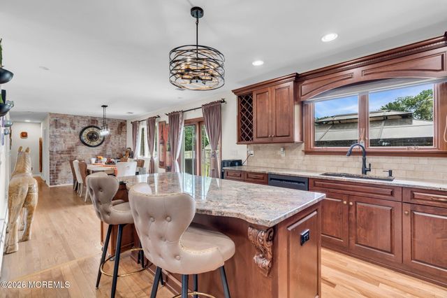 158 Hardenburg Lane, East Brunswick, NJ 08816
