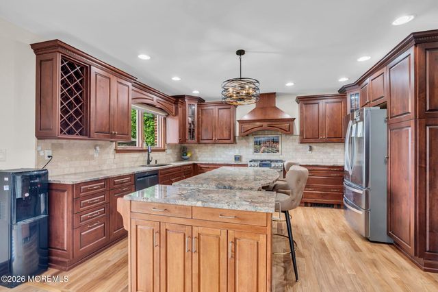158 Hardenburg Lane, East Brunswick, NJ 08816
