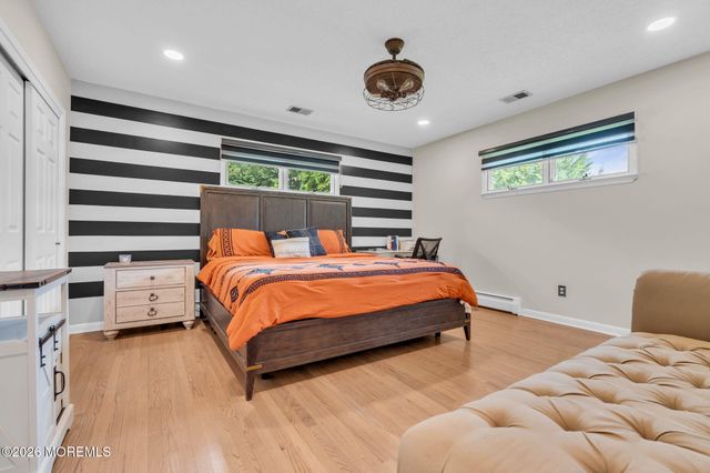 158 Hardenburg Lane, East Brunswick, NJ 08816