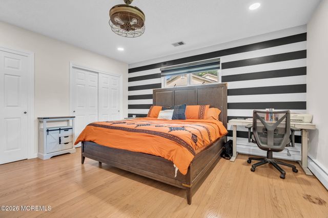 158 Hardenburg Lane, East Brunswick, NJ 08816