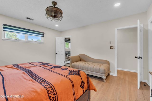 158 Hardenburg Lane, East Brunswick, NJ 08816