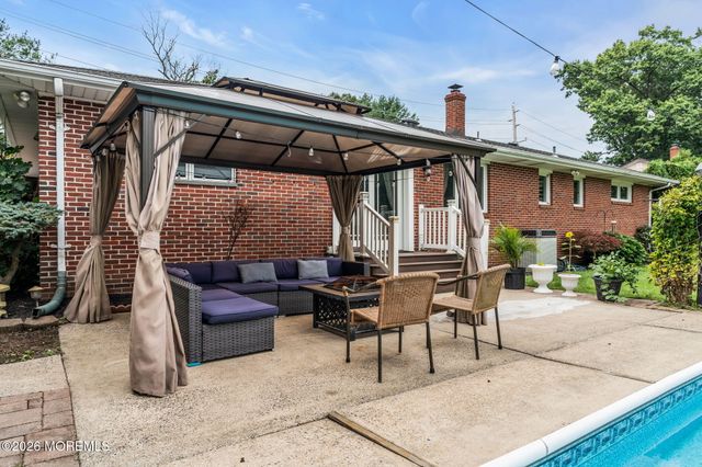 158 Hardenburg Lane, East Brunswick, NJ 08816
