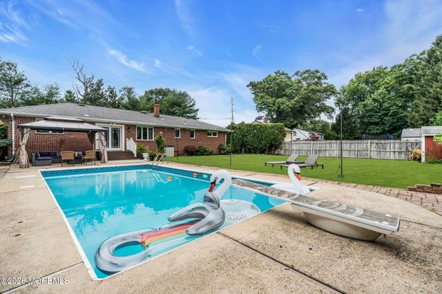 158 Hardenburg Lane, East Brunswick, NJ 08816