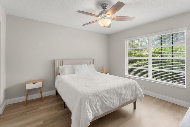 1739 Brae Burn Place, Wellington, FL 33414