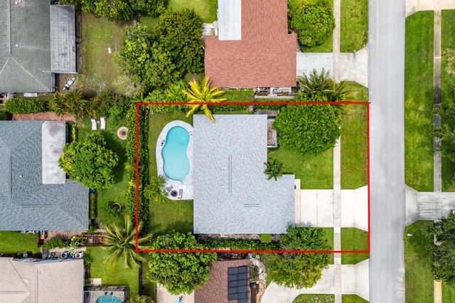 1739 Brae Burn Place, Wellington, FL 33414