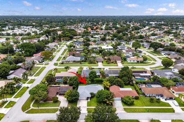 1739 Brae Burn Place, Wellington, FL 33414