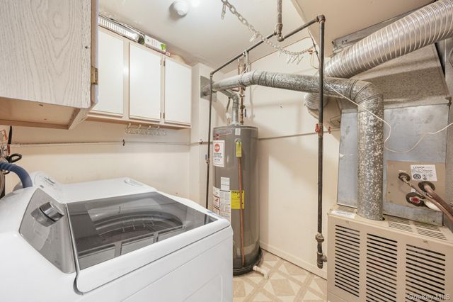 29 Klint Court, Nanuet, NY 10954