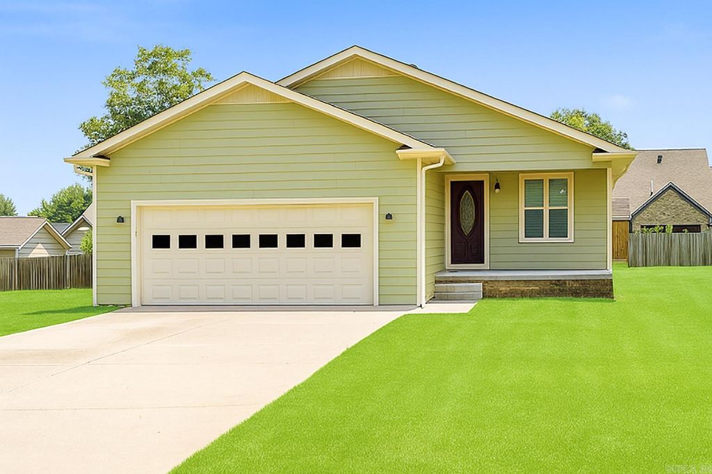 707 N 4th Street, Marmaduke, AR 72443