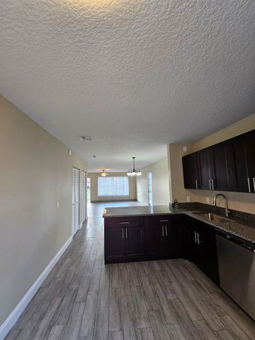 4827 Orleans Court A, West Palm Beach, FL 33415