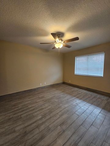 4827 Orleans Court A, West Palm Beach, FL 33415